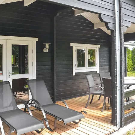 2 Bedroom Cozy In
